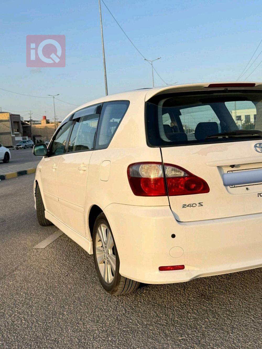 تويوتا إبسم